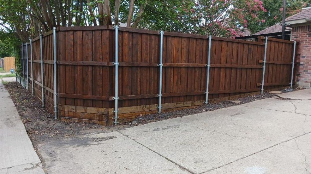 Curb Appeal : Commercial Fencing Company in Dallas, TX